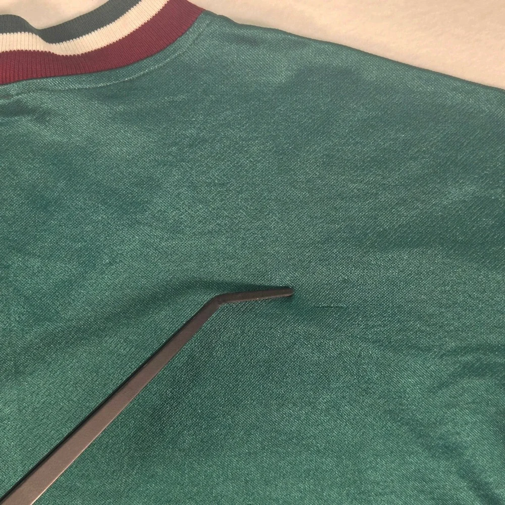 Vtg 90's Nike Team Sports Shinny Green V-Neck Soccer Jersey Mens XL Shirt Vintag